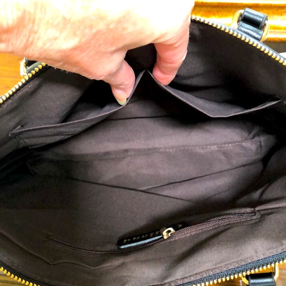 New Calfland “Bee Design”, Women’s crossbody or handle purse. - Picture 14 of 16